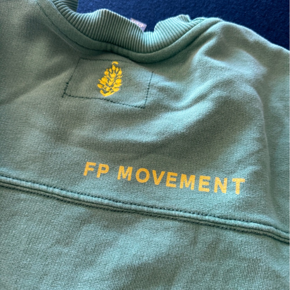 Green &Yellow FREE PEOPLE MOVEMENT Sweatshirt- soft comfy cozy/like NEW💚💛zoom in - Picture 6 of 12